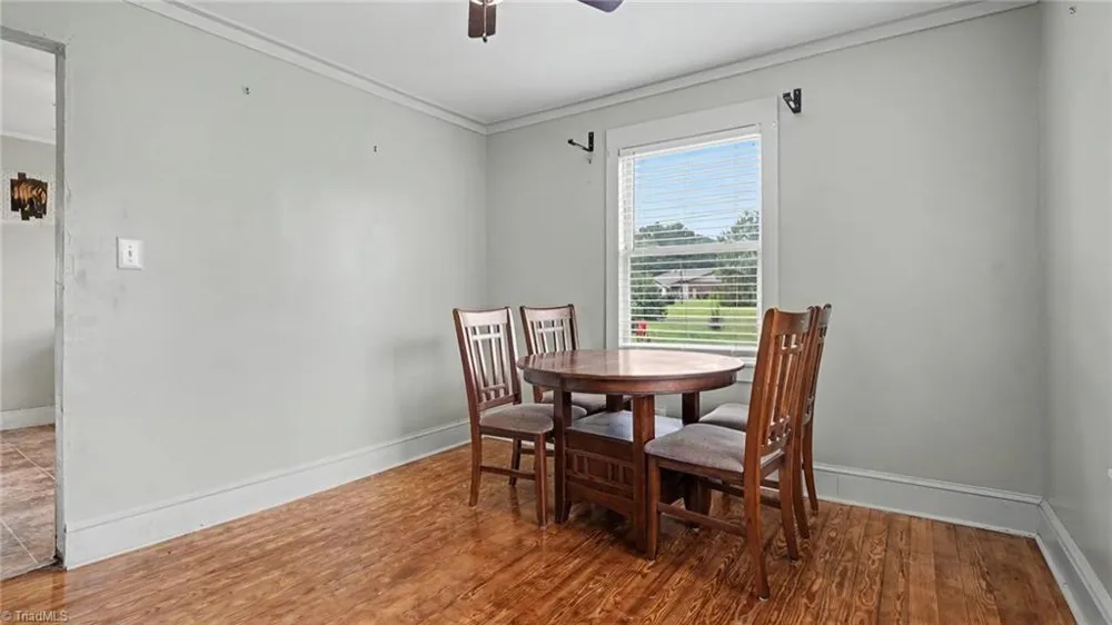 4516 Branson Davis Road Sophia, NC 27350