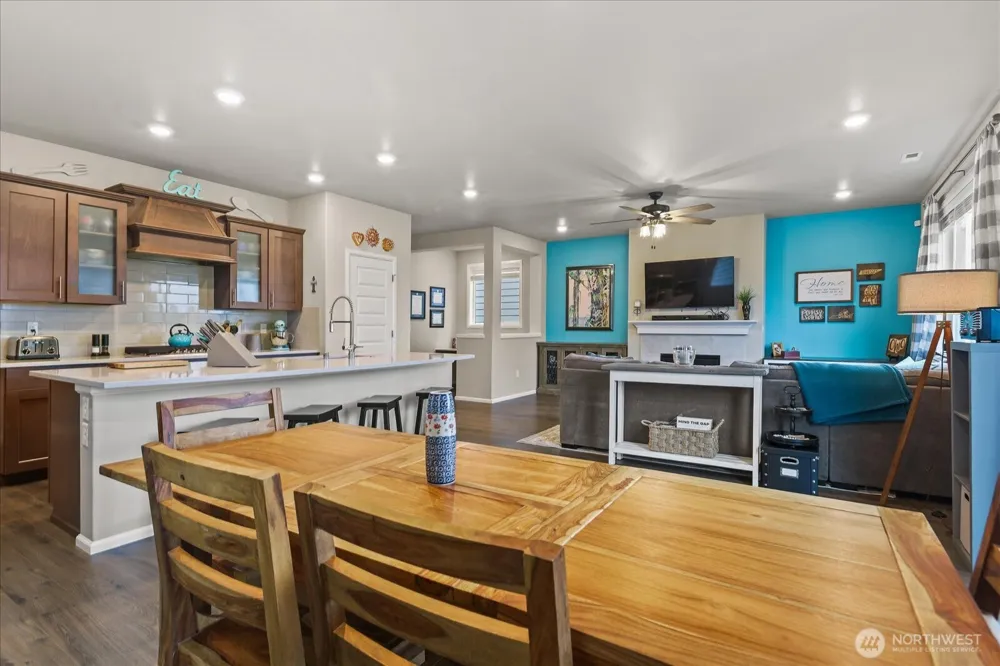 932 121st Avenue SE Lake Stevens, WA 98258