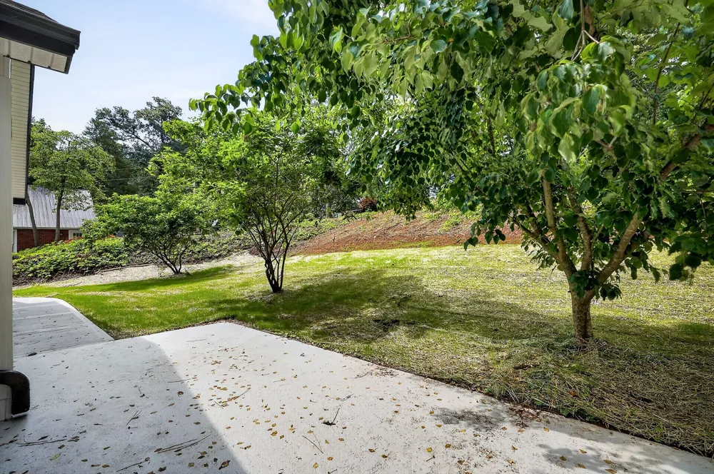 303 Westwood Dr McMinnville, TN 37110