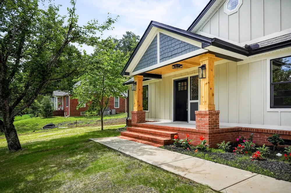303 Westwood Dr McMinnville, TN 37110