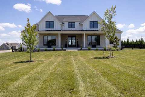 3000 Ora Ln