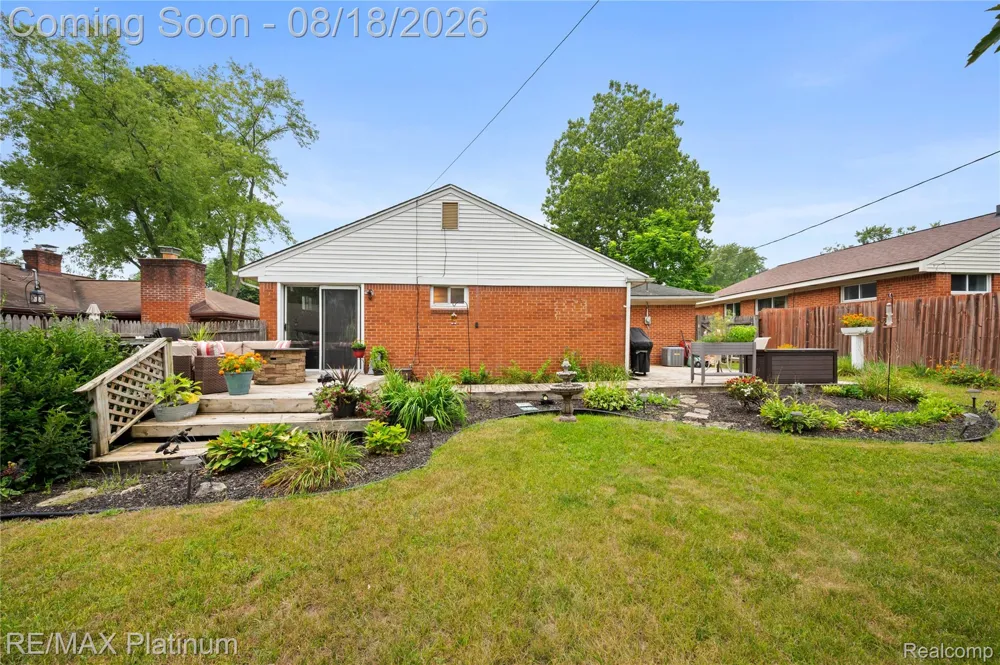 190 Noble Street Milford Village, MI 48381