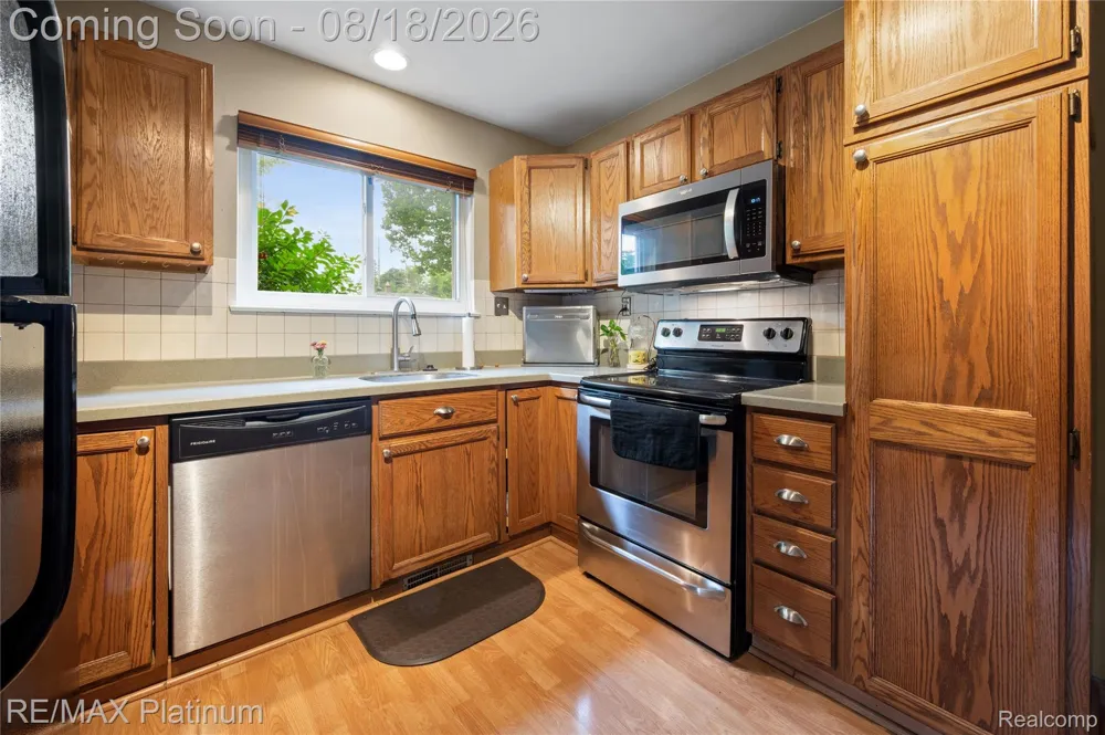 190 Noble Street Milford Village, MI 48381