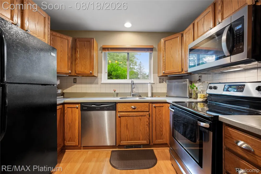 190 Noble Street Milford Village, MI 48381