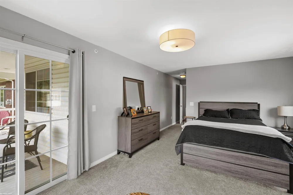 6986 Boulder Pointe Court Washington Township, MI 48094
