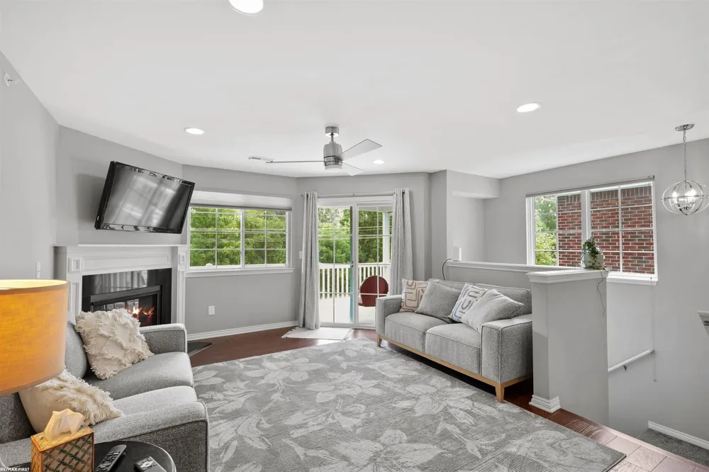 6986 Boulder Pointe Court Washington Township, MI 48094