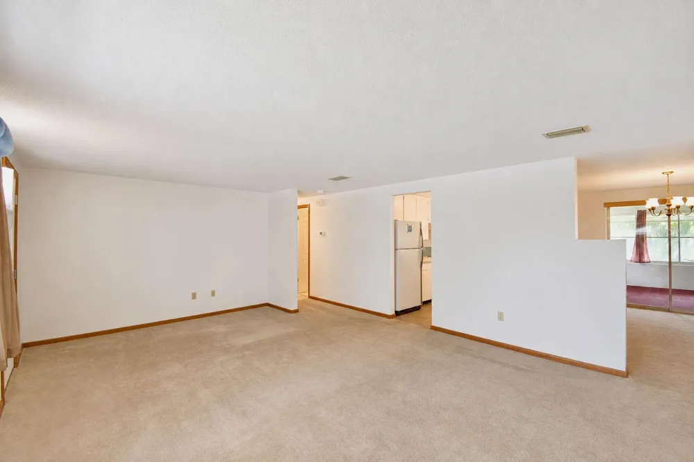 2521 MCCRANIE PLACE Lakeland, FL 33801