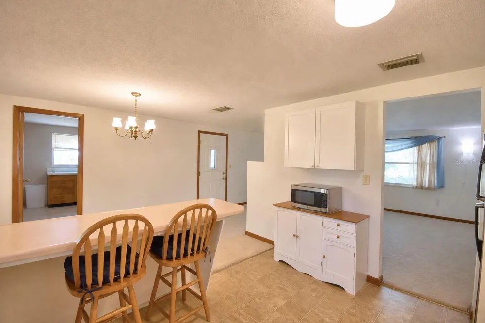 2521 MCCRANIE PLACE Lakeland, FL 33801