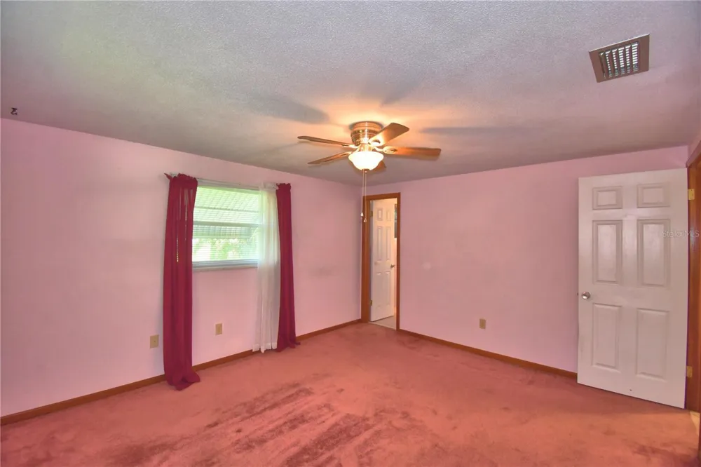 2521 MCCRANIE PLACE Lakeland, FL 33801
