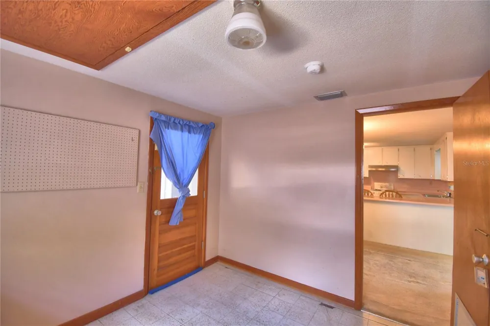 2521 MCCRANIE PLACE Lakeland, FL 33801