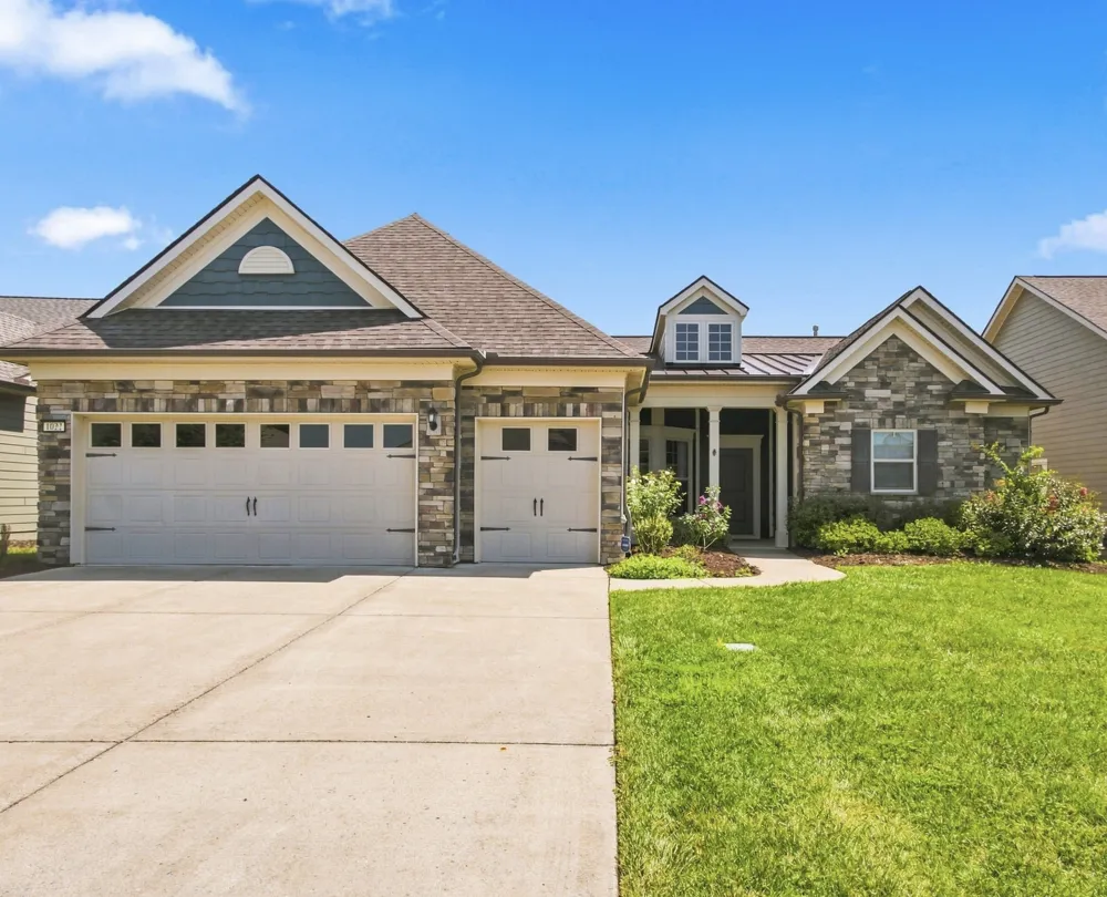 1022 Coffee Rdg Spring Hill, TN 37174