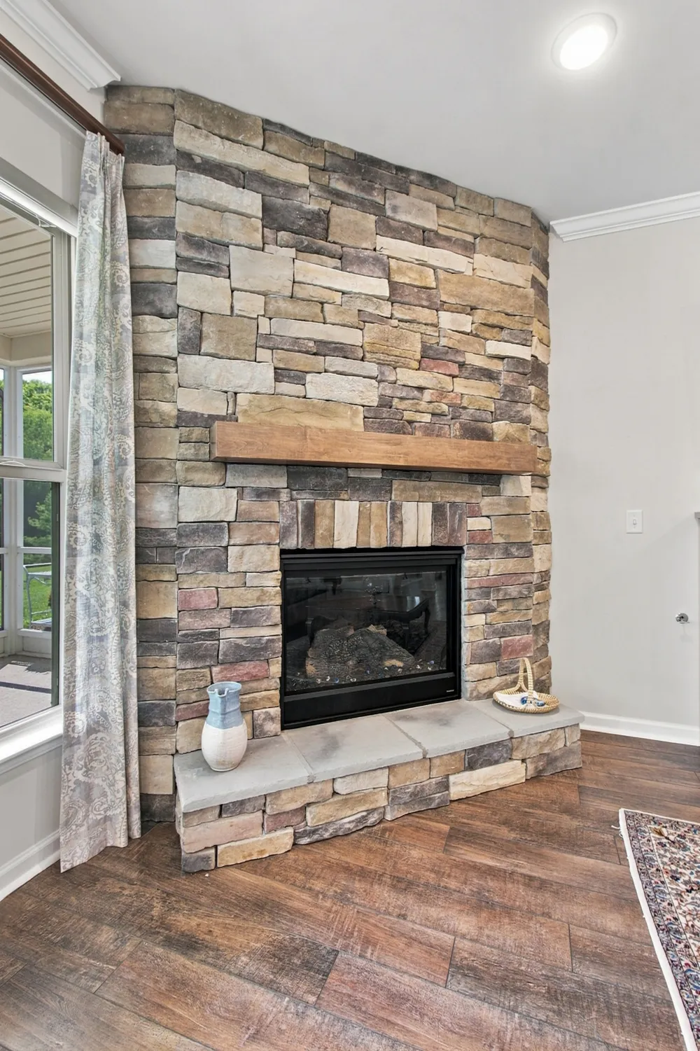 1022 Coffee Rdg Spring Hill, TN 37174