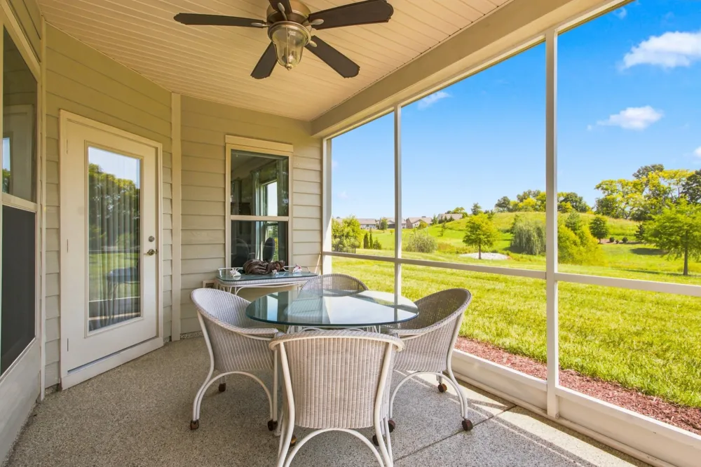 1022 Coffee Rdg Spring Hill, TN 37174