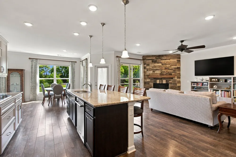 1022 Coffee Rdg Spring Hill, TN 37174