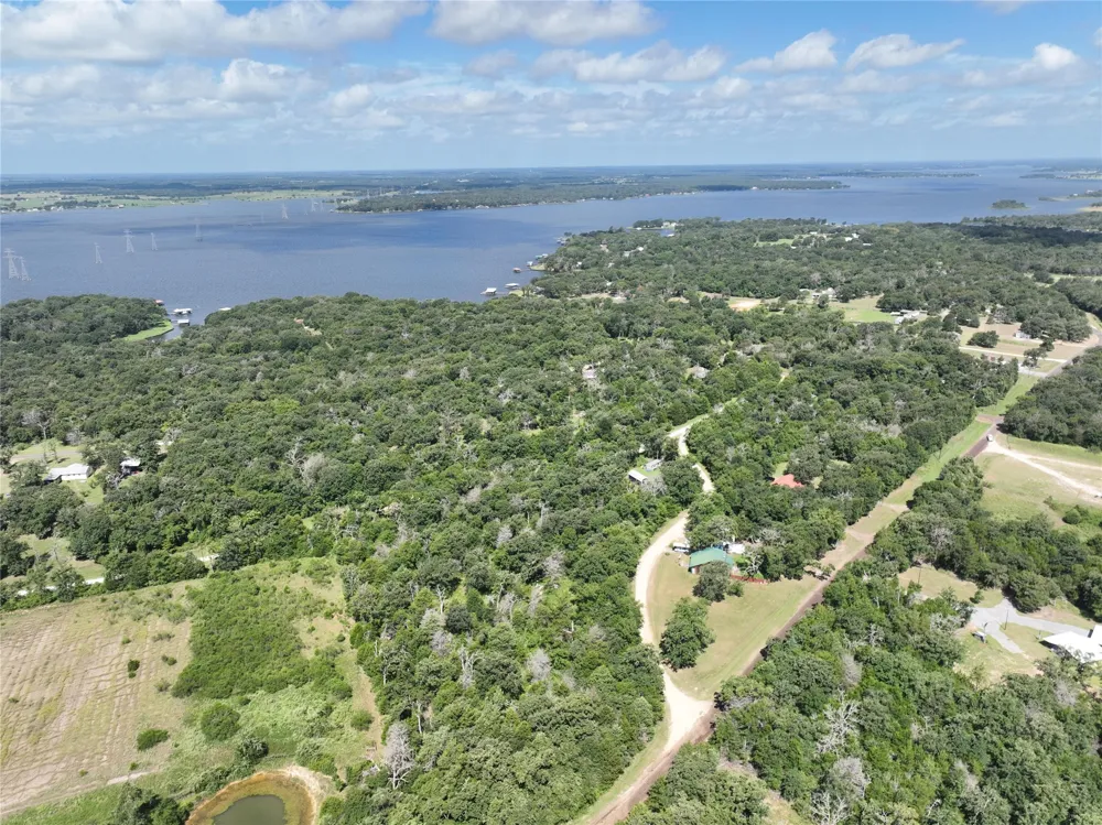 14 LCR 895 Jewett, TX 75846