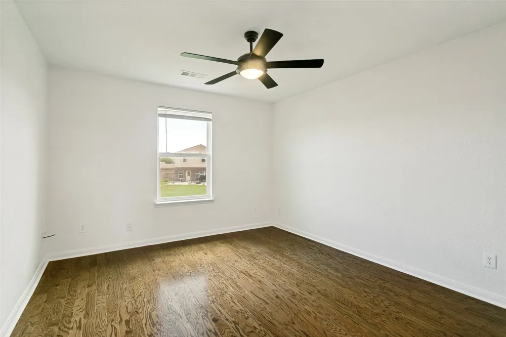 215 SILVERLEAF DRIVE Princeton, TX 75407