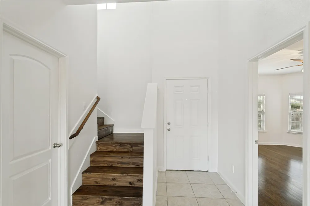 215 SILVERLEAF DRIVE Princeton, TX 75407