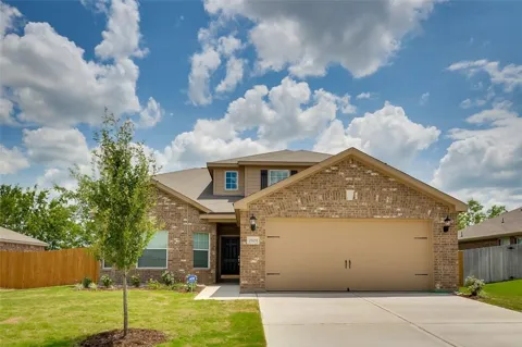 215 SILVERLEAF DRIVE