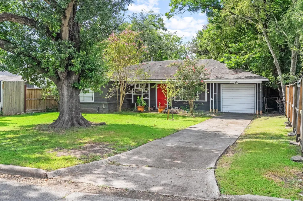 5307 Palmetto Street Houston, TX 77081