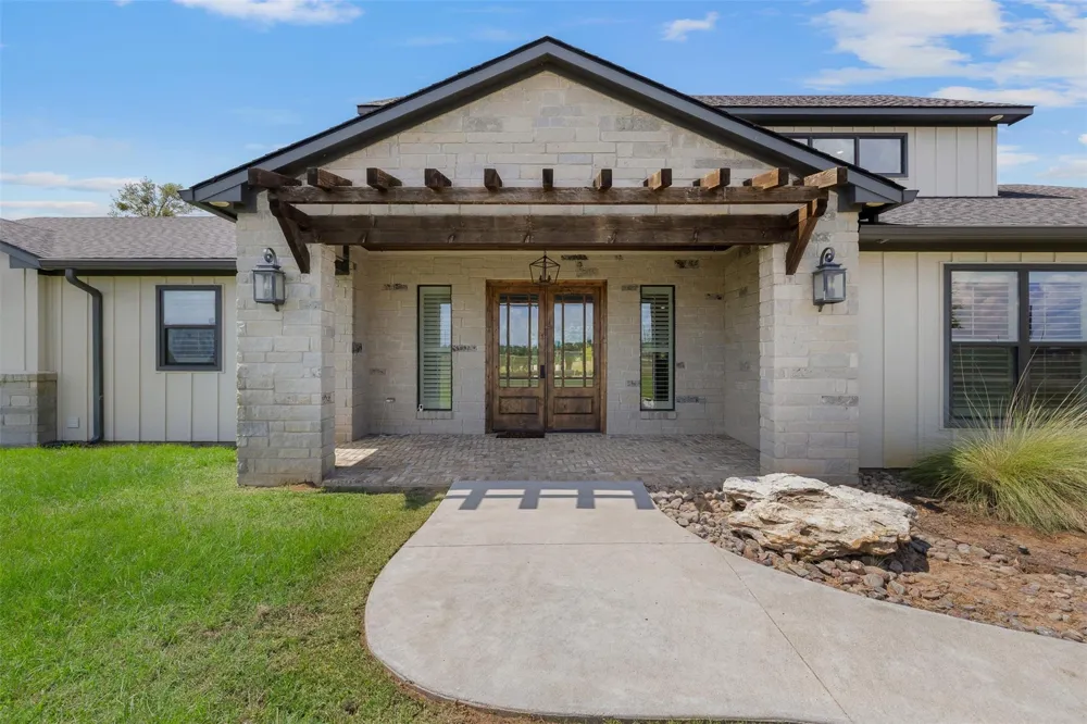 1847 County Road 202 Caldwell, TX 77836