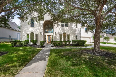 686 Edgewood Drive