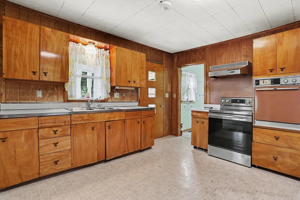 4407 Andrus Road Hastings, MI 49058
