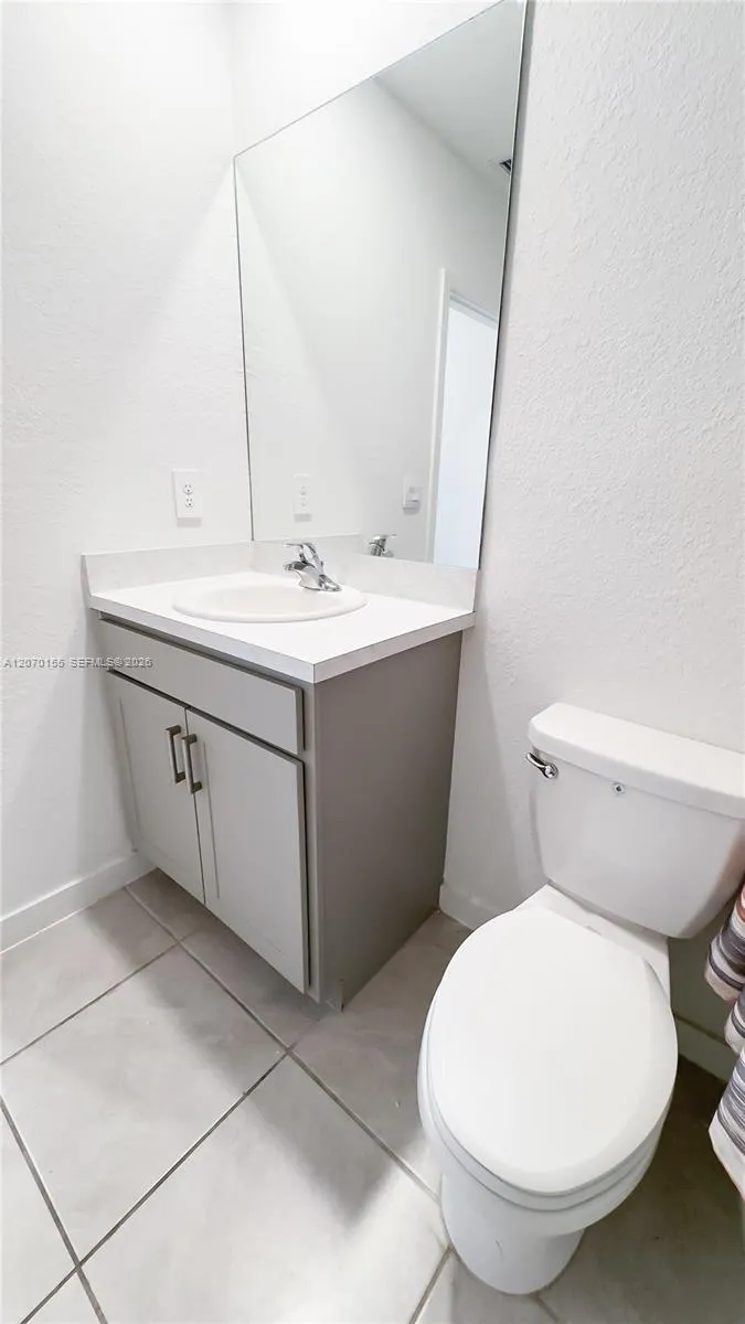 302 NE 1st Dr #302 Florida City, FL 33034