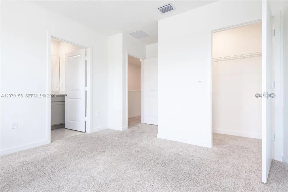 302 NE 1st Dr #302 Florida City, FL 33034