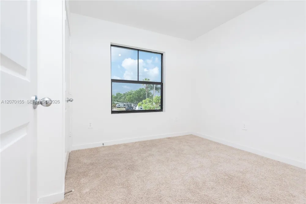 302 NE 1st Dr #302 Florida City, FL 33034