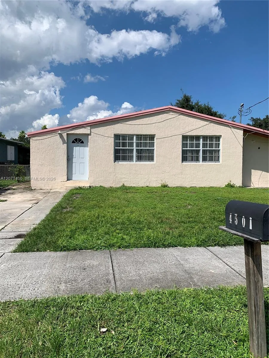 4501 SW 25th St #0 West Park, FL 33023