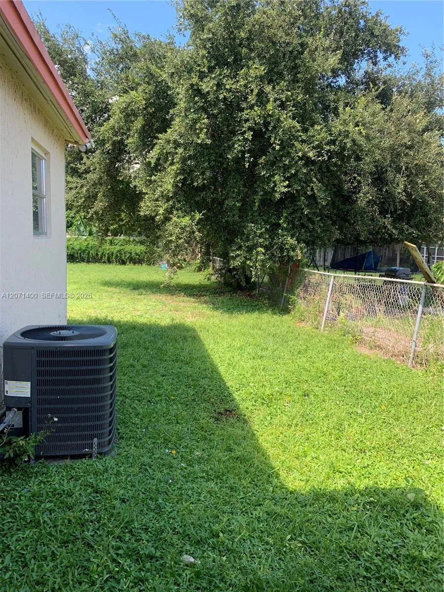 4501 SW 25th St #0 West Park, FL 33023