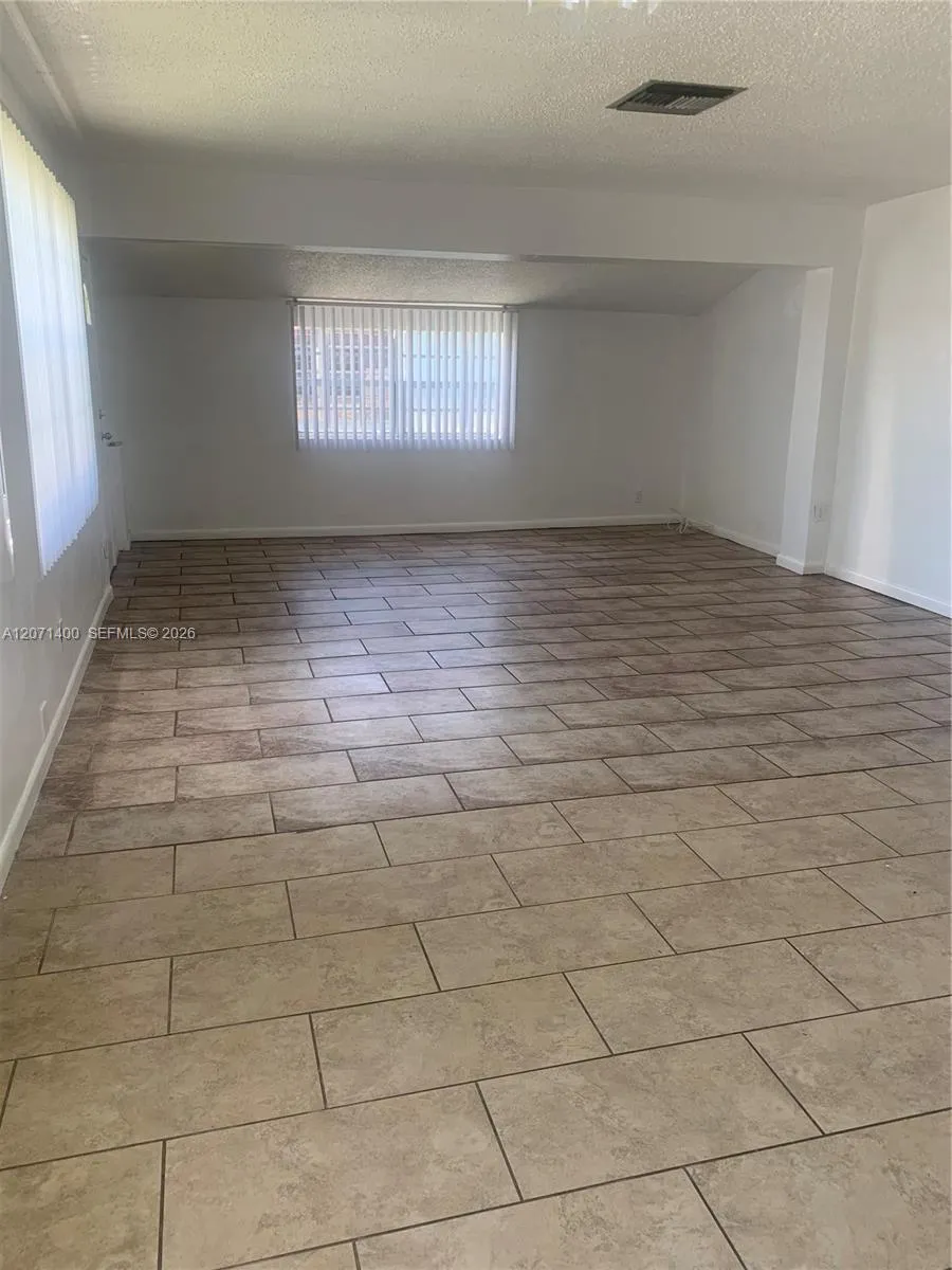 4501 SW 25th St #0 West Park, FL 33023