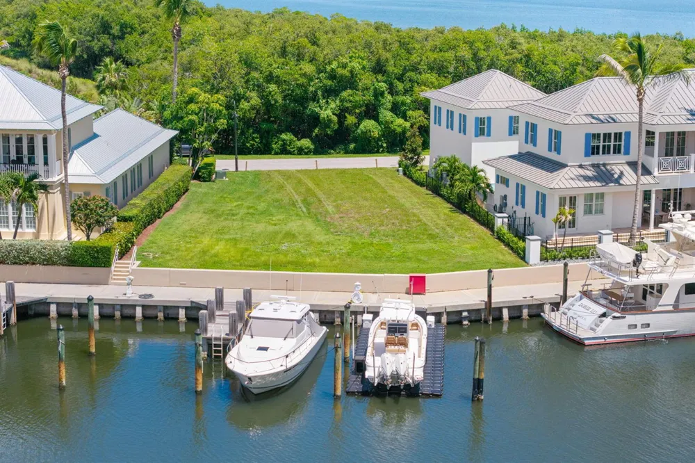 2915 Marsh Island Lane Vero Beach, FL 32963