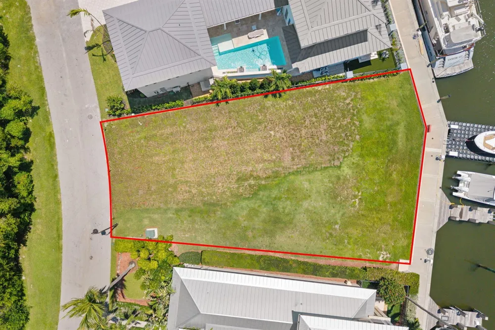 2915 Marsh Island Lane Vero Beach, FL 32963