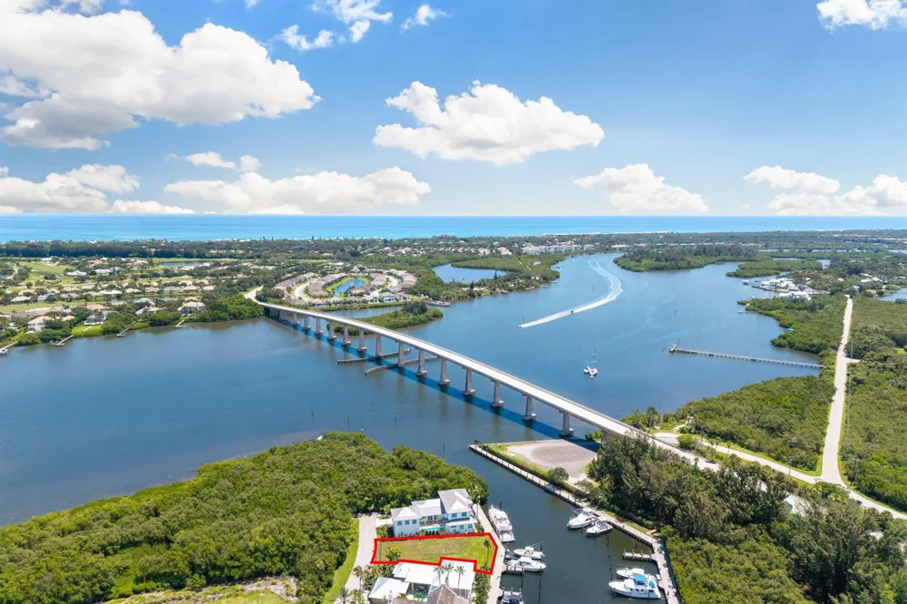 2915 Marsh Island Lane Vero Beach, FL 32963