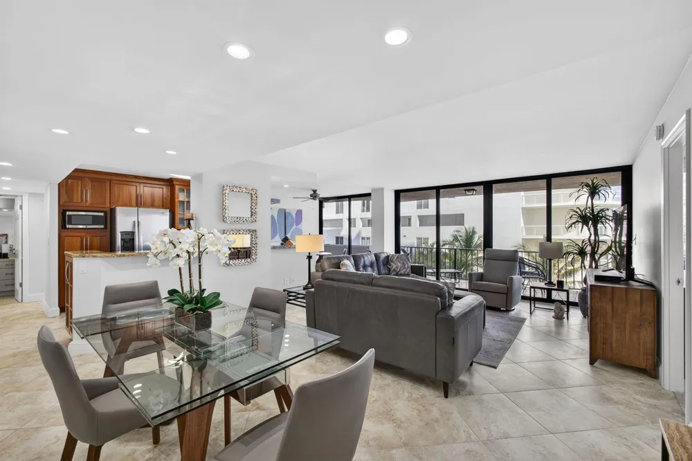 4200 Ocean Drive #1-406 Riviera Beach, FL 33404
