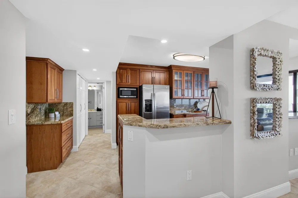 4200 Ocean Drive #1-406 Riviera Beach, FL 33404