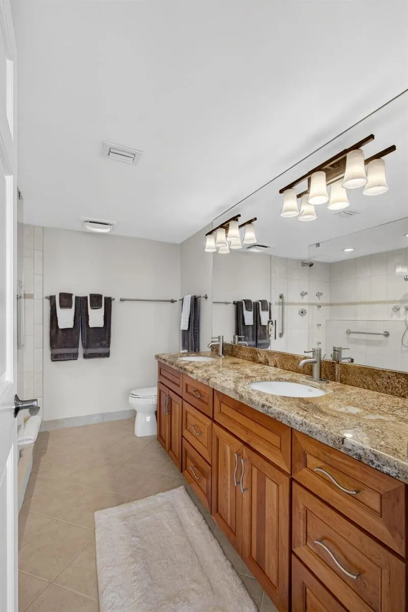 4200 Ocean Drive #1-406 Riviera Beach, FL 33404