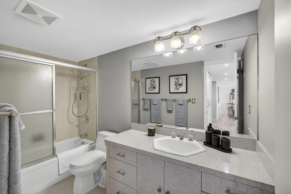 4200 Ocean Drive #1-406 Riviera Beach, FL 33404