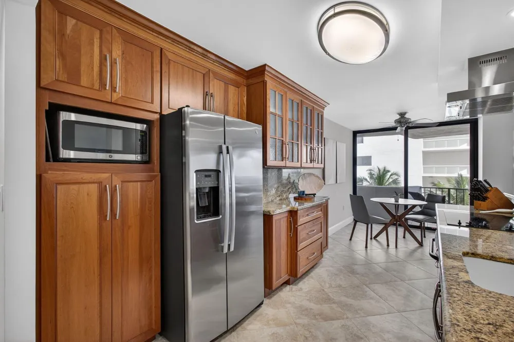 4200 Ocean Drive #1-406 Riviera Beach, FL 33404