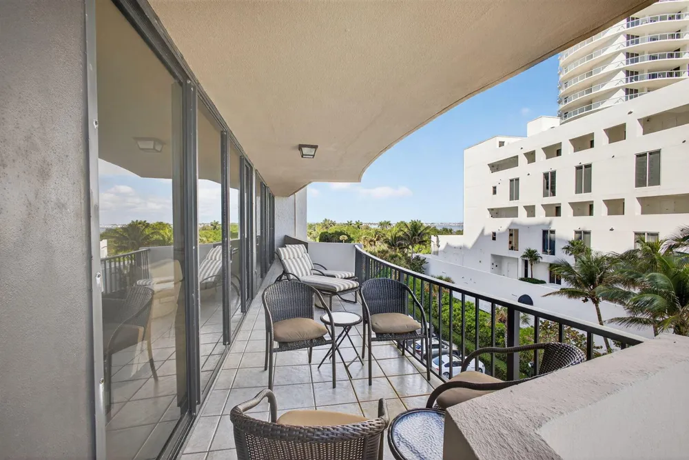 4200 Ocean Drive #1-406 Riviera Beach, FL 33404