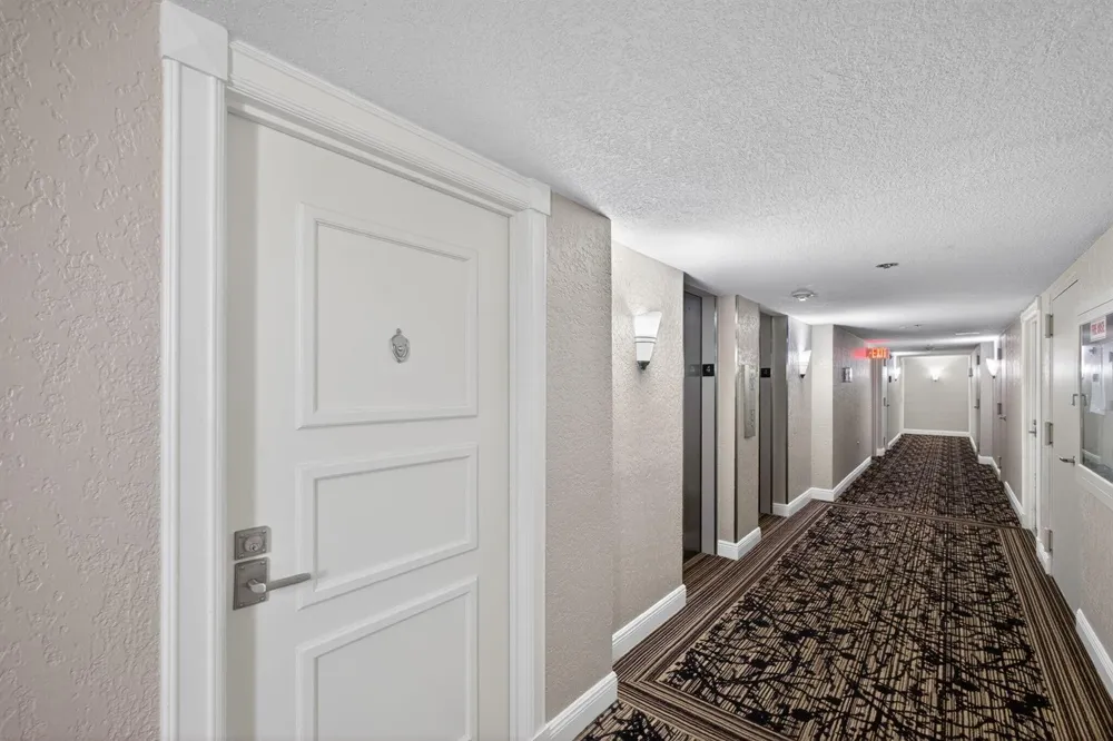 4200 Ocean Drive #1-406 Riviera Beach, FL 33404