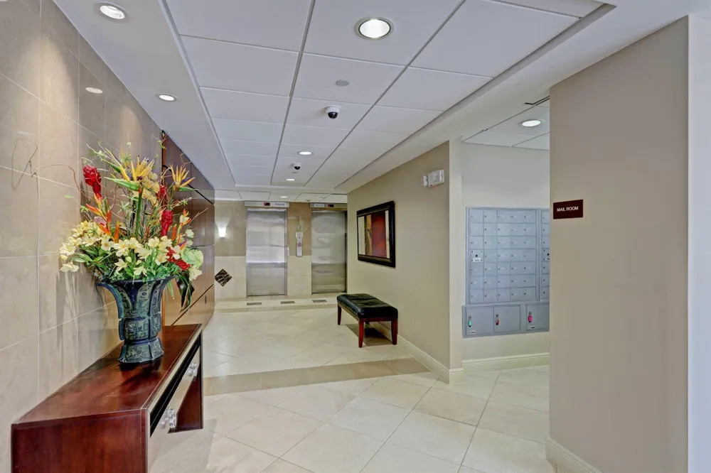 4200 Ocean Drive #1-406 Riviera Beach, FL 33404