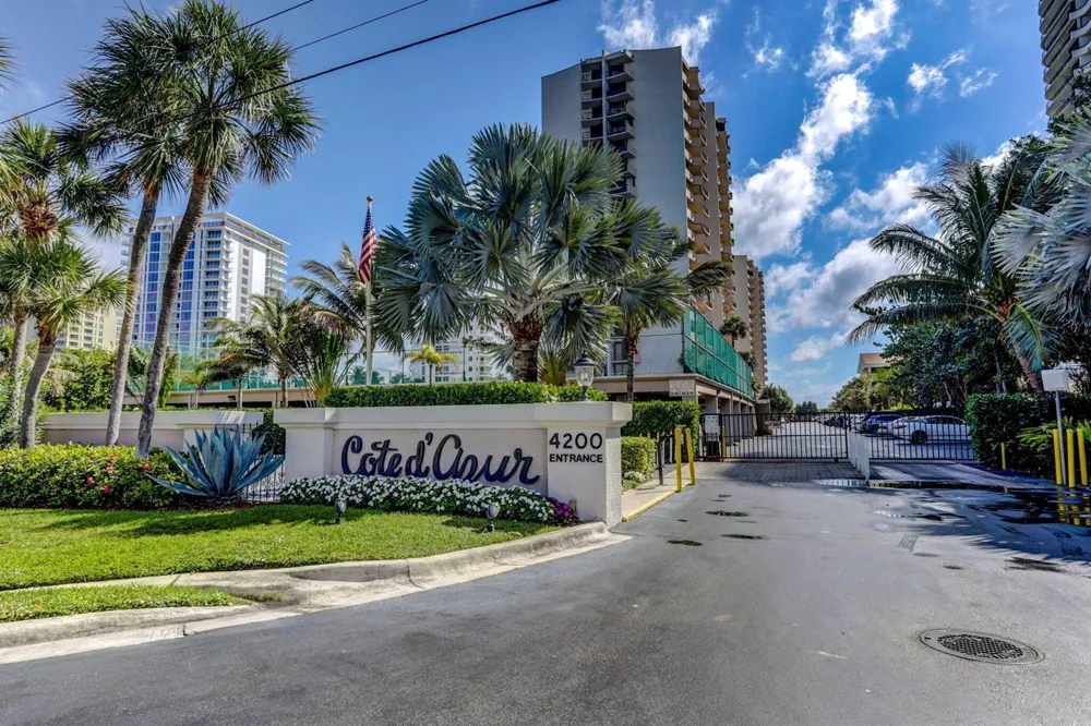 4200 Ocean Drive #1-406 Riviera Beach, FL 33404