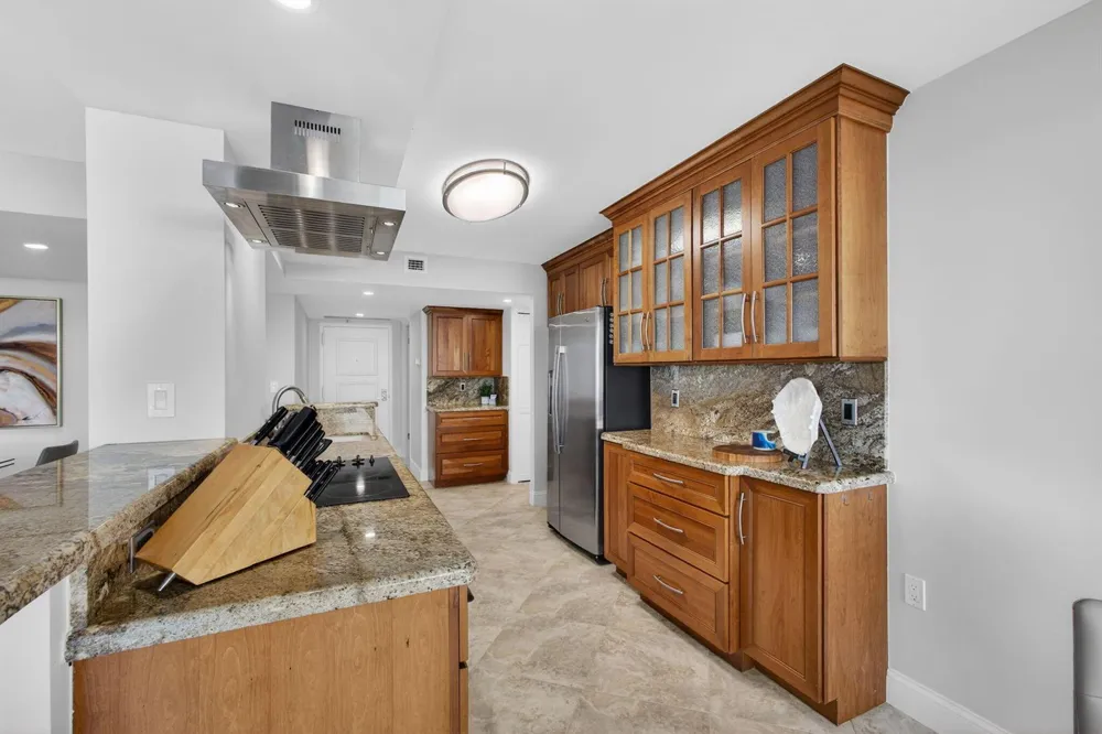 4200 Ocean Drive #1-406 Riviera Beach, FL 33404
