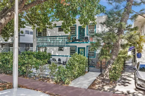 934 Meridian Ave #15