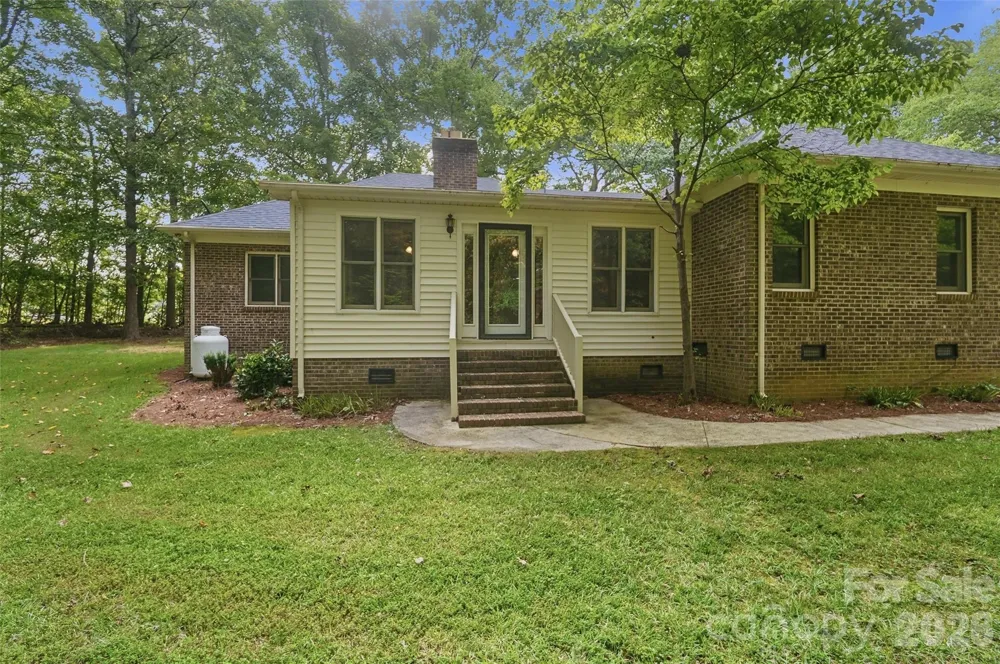 17047 Pond Road Locust, NC 28097