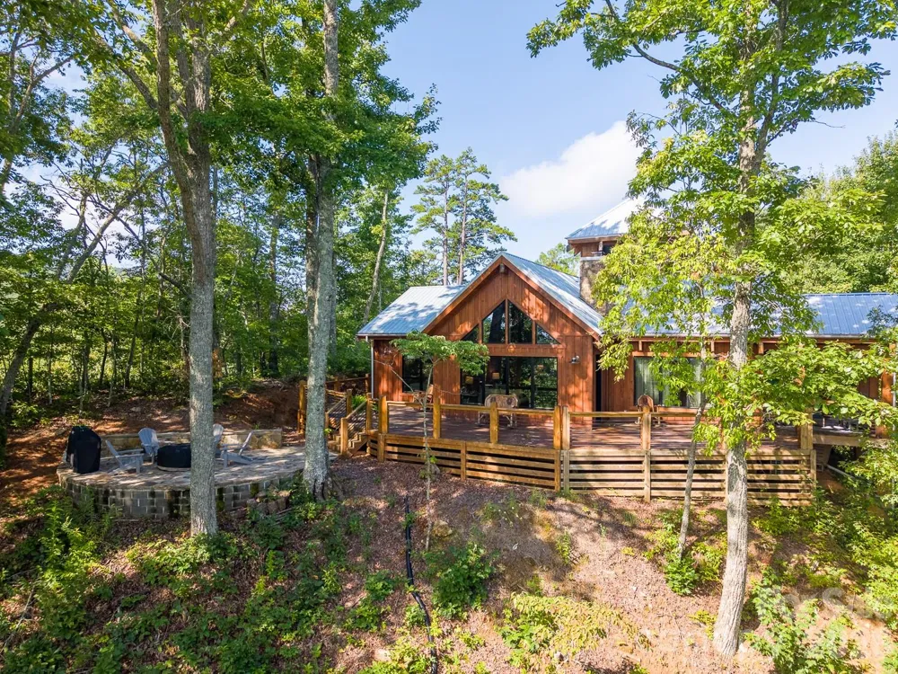 444 Look Out Point Bryson City, NC 28713
