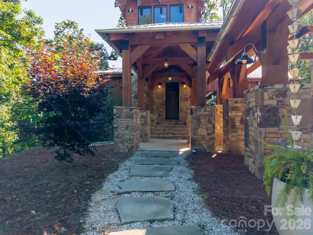 444 Look Out Point Bryson City, NC 28713