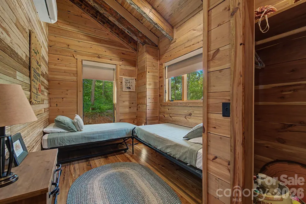444 Look Out Point Bryson City, NC 28713